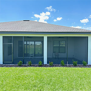 Rear lanai review from customer in Auburndale.