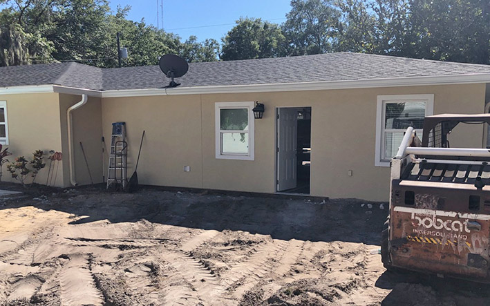 Screen enclosures. Screening a lanai. Screen enclosures near me. Sunrooms Orlando Florida. Poop Lanai. Sunroom Orando fl. Lanai Patio enclosure. Patio enclosure suppliers. Patio cover with screen. Pool enclosure florida. patio cover screen. florida screened in porch. screen patio covers. pool screen enclosures florida. screen pool enclosures florida. patio screen enclosures near me. florida porches