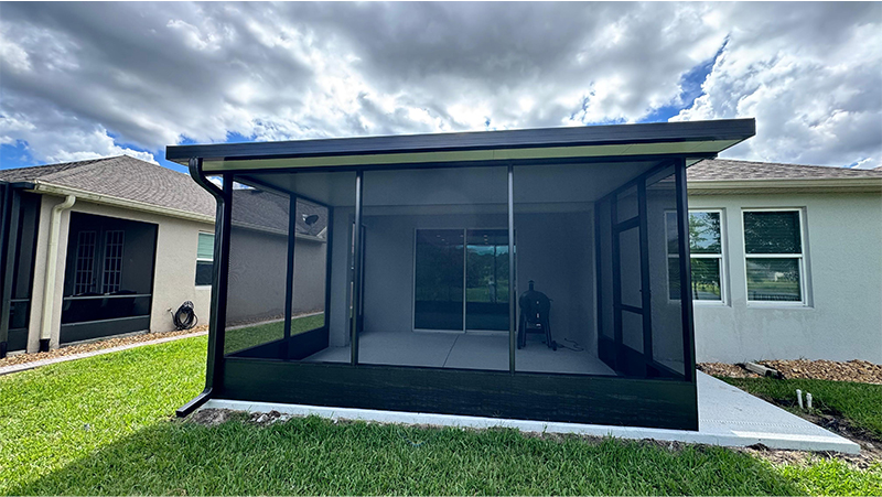 Front view of screen room installation in St. Cloud.