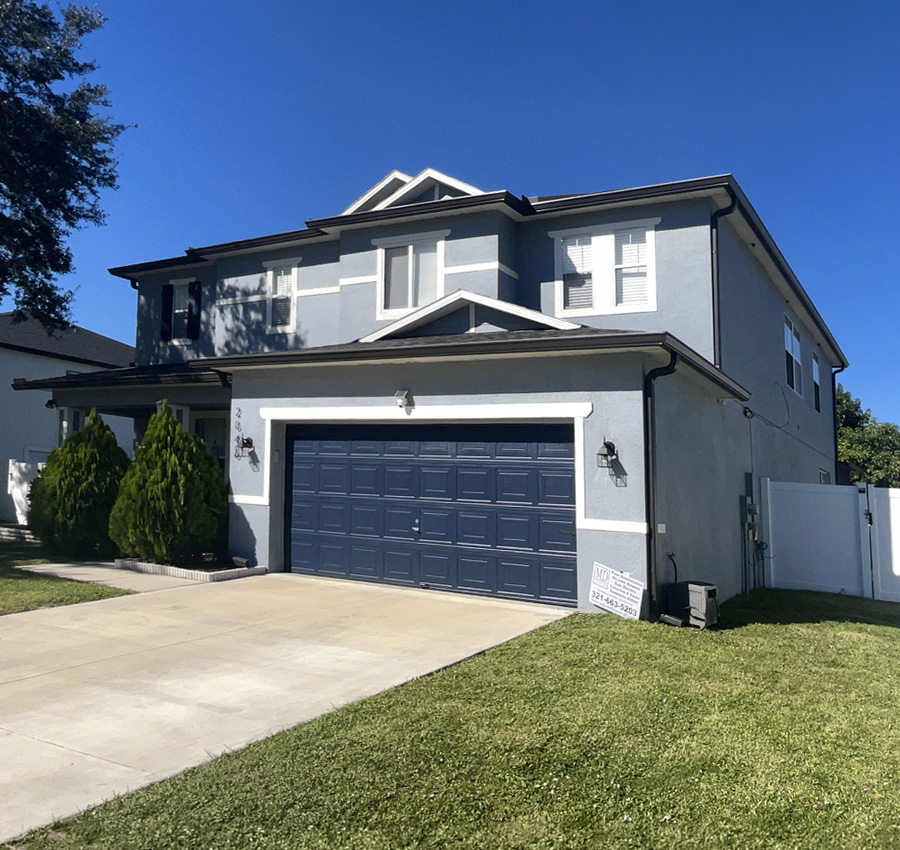 Gutter installation in Kissimmee, FL by MD Construction. Customer left a 5 star review.